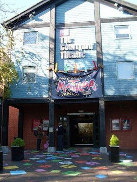 The Courtyard Theatre, Stratford-Upon-Avon. Photo by Kathryn Sinnott